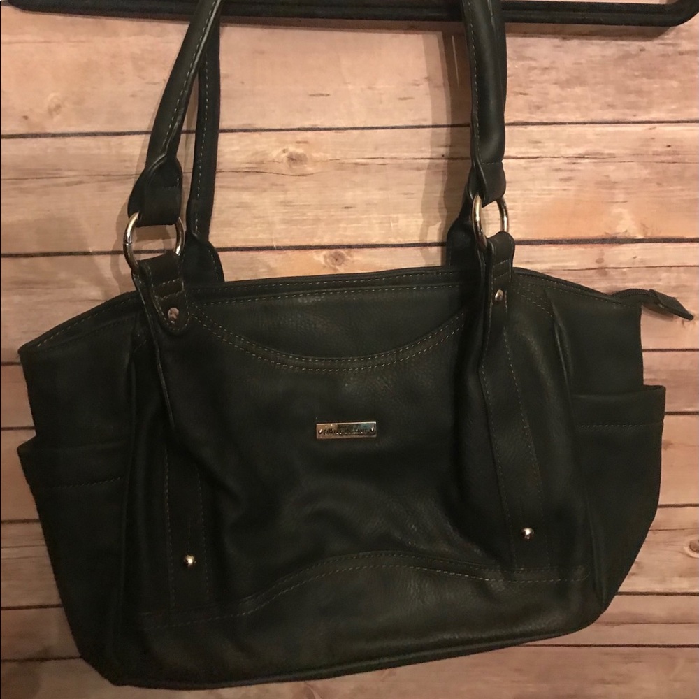Vinyl/polyester shoulder bag